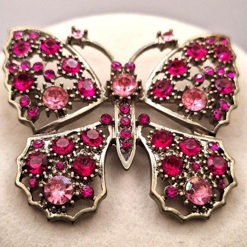 Vintage butterfly brooch fuchsia pink filigreen silver tone mid century